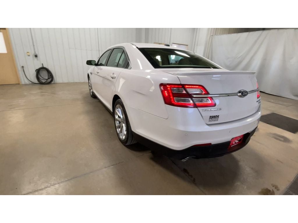 2017 Ford Taurus Limited