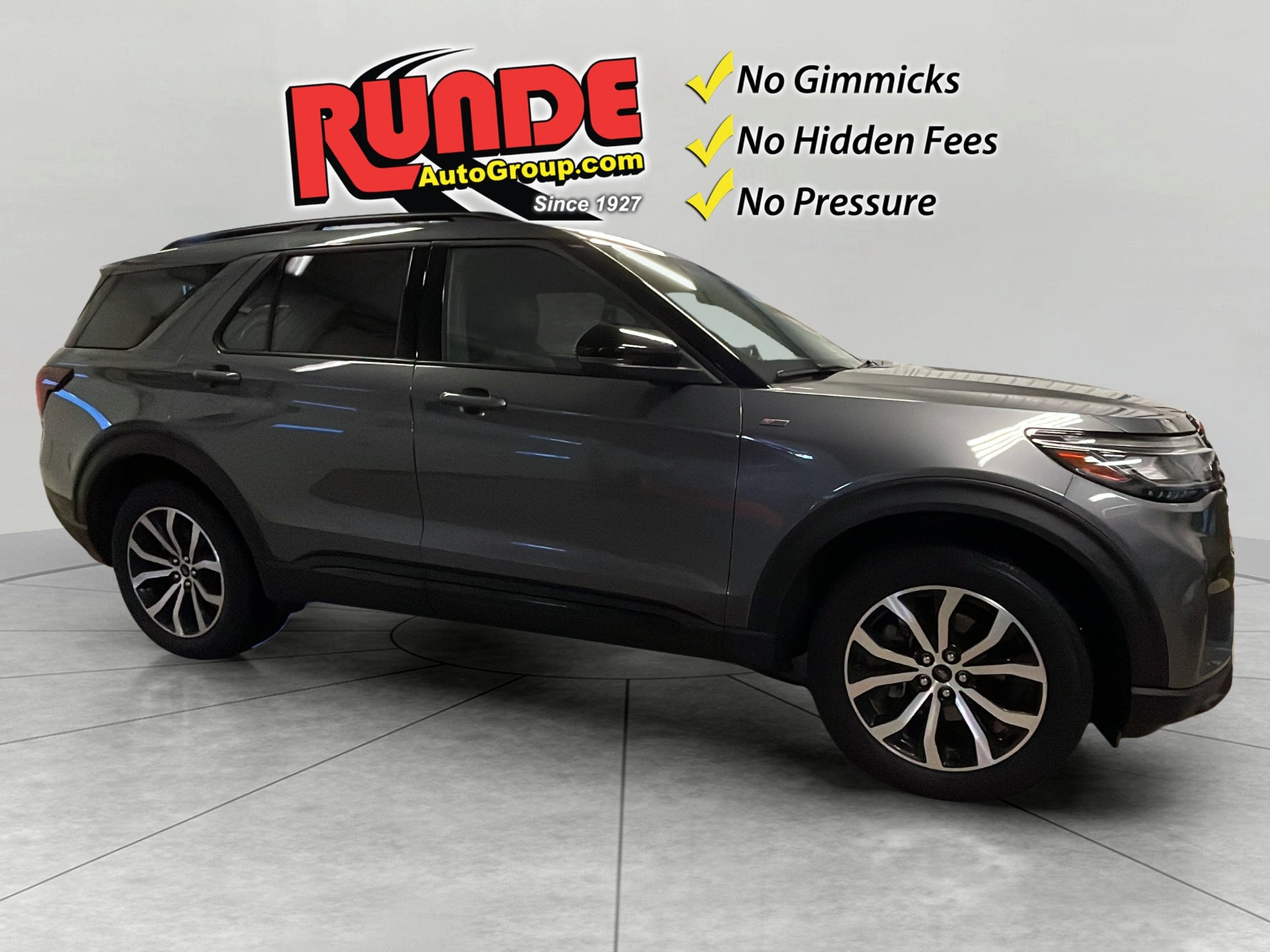 2025 Ford Explorer ST-LINE