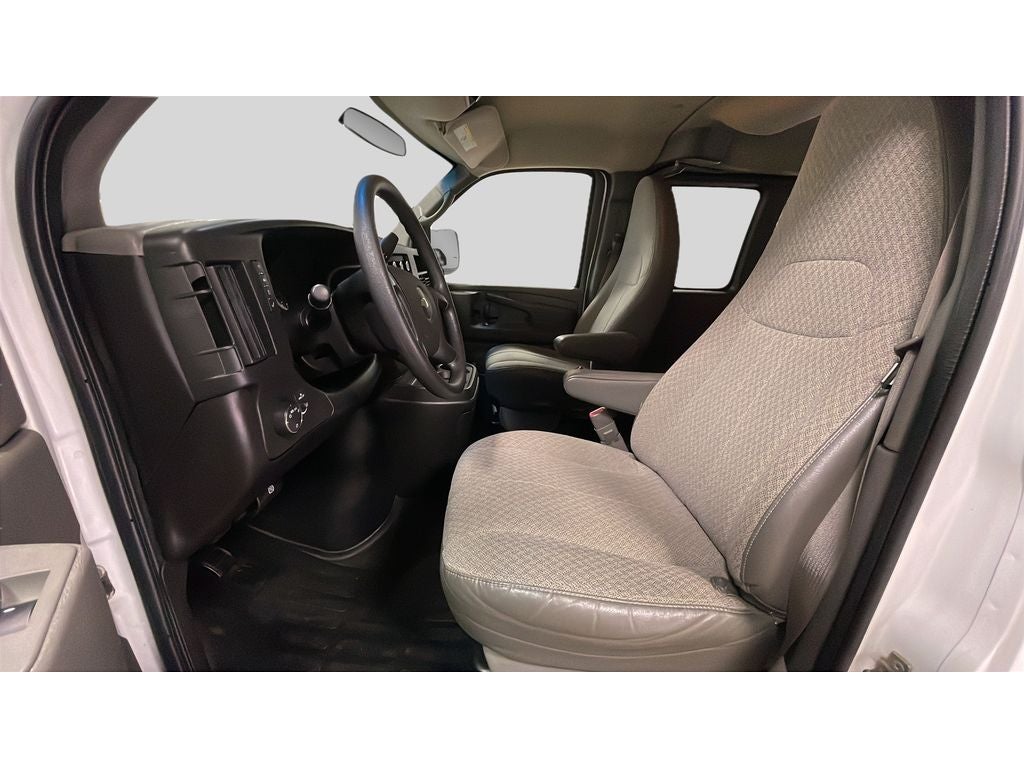 2012 Chevrolet Express Passenger 3500 1LT