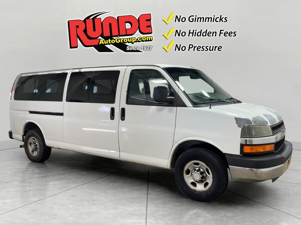 2012 Chevrolet Express Passenger 3500 1LT