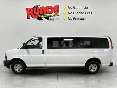 2023 Chevrolet Express Passenger 3500 1LS