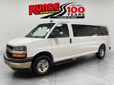 2025 Chevrolet Express Passenger 1LT