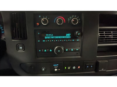 2025 Chevrolet Express Passenger 1LT