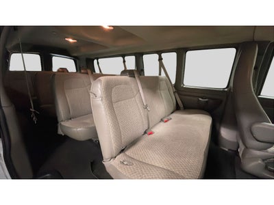 2025 Chevrolet Express Passenger 1LT