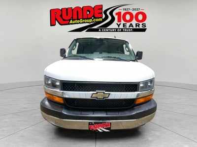 2025 Chevrolet Express Passenger 1LT