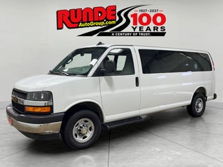 2025 Chevrolet Express Passenger 1LT