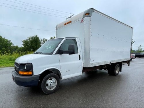 2012 Chevrolet Express Cutaway 4500 2WT