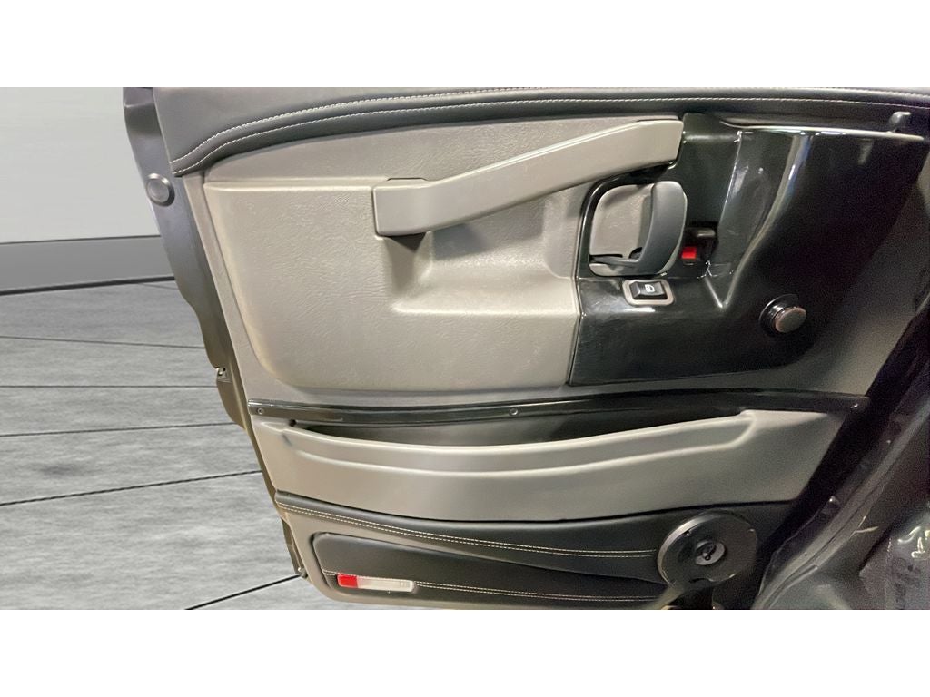 2025 GMC Savana Cargo Work Van