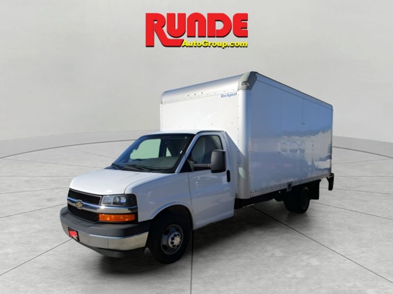 2017 Chevrolet Express Cutaway 4500 2WT