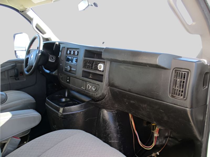 2017 Chevrolet Express Cutaway 4500 2WT