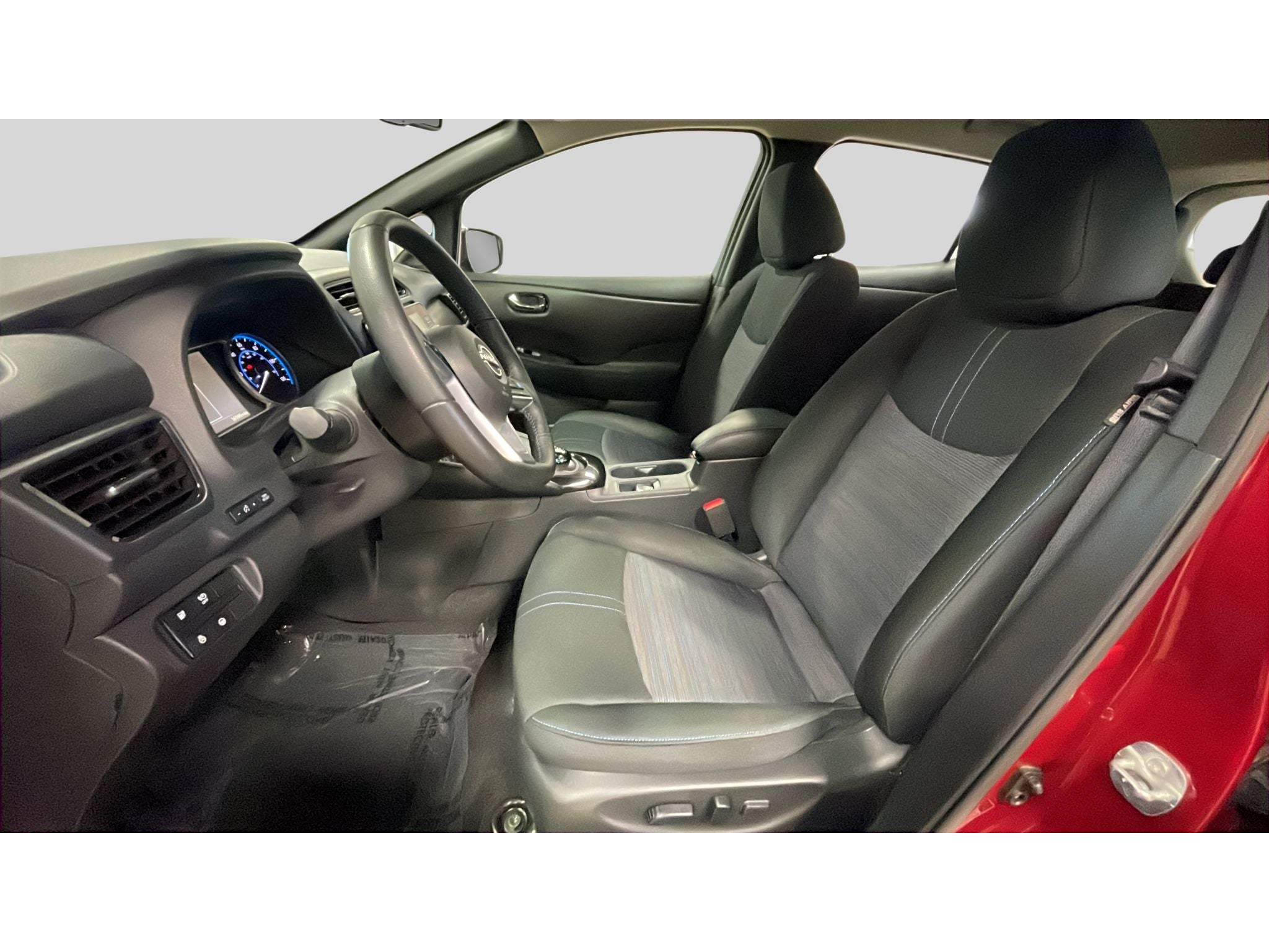 2025 Nissan LEAF SV PLUS