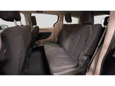 2021 Chrysler Voyager L