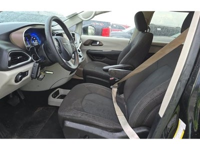 2021 Chrysler Voyager L