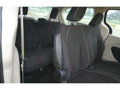 2021 Chrysler Voyager L