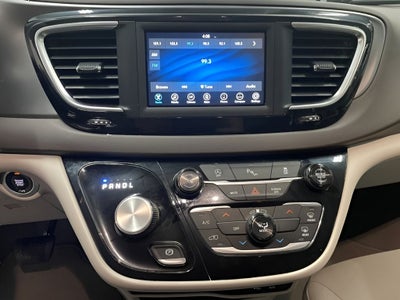 2019 Chrysler Pacifica LX