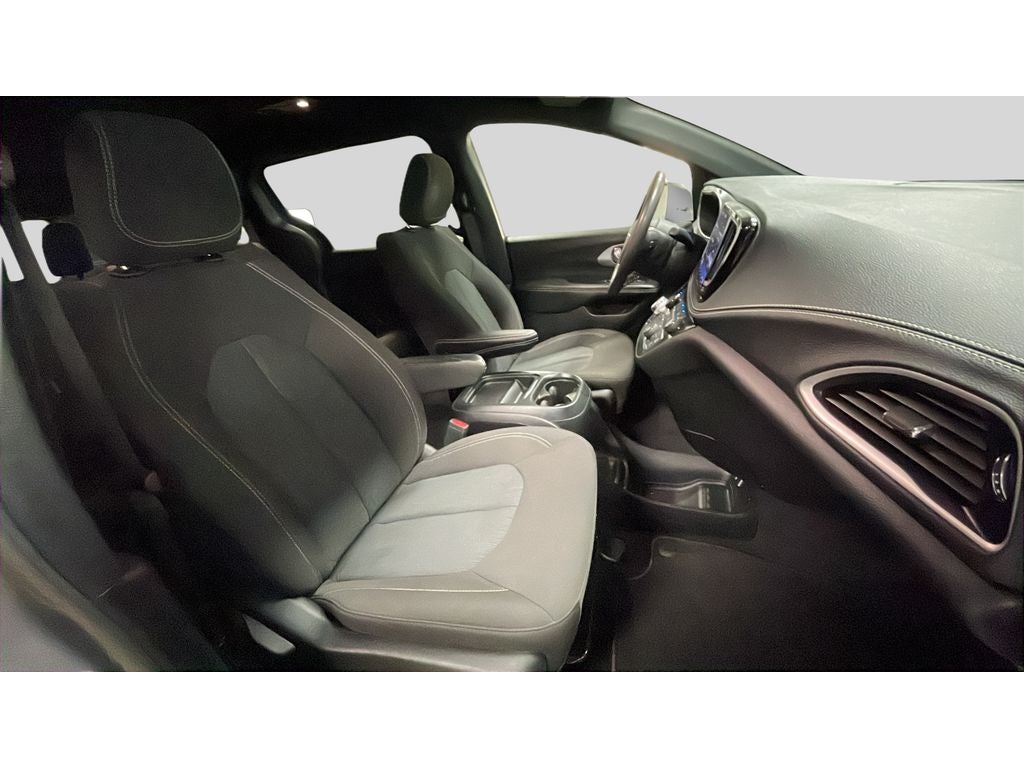 2023 Chrysler Pacifica Touring