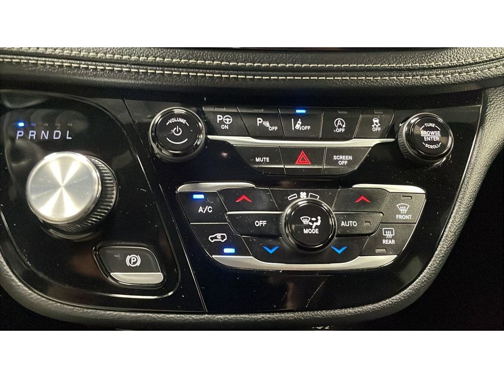 2023 Chrysler Pacifica Touring L AWD