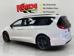 2023 Chrysler Pacifica Touring L AWD