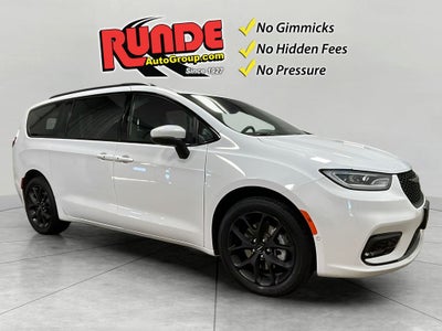 2023 Chrysler Pacifica Touring L AWD