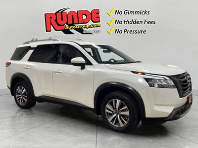 2024 Nissan Pathfinder SL