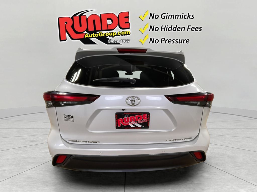 2024 Toyota Highlander LE