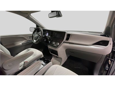 2019 Toyota Sienna LE Auto Access Seat