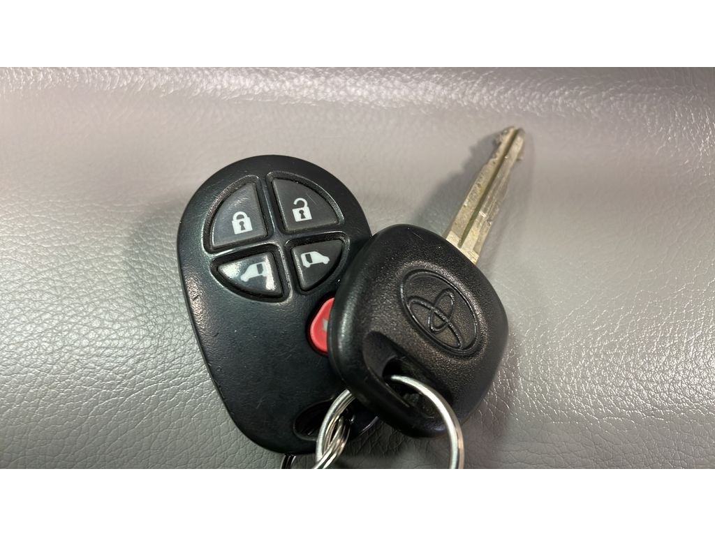 2019 Toyota Sienna LE Auto Access Seat