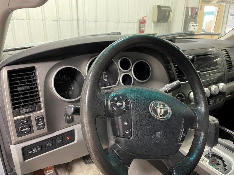 2011 Toyota Tundra Grade 5.7L V8