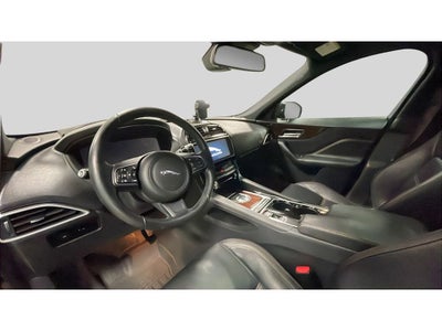 2017 Jaguar F-PACE 35t Prestige