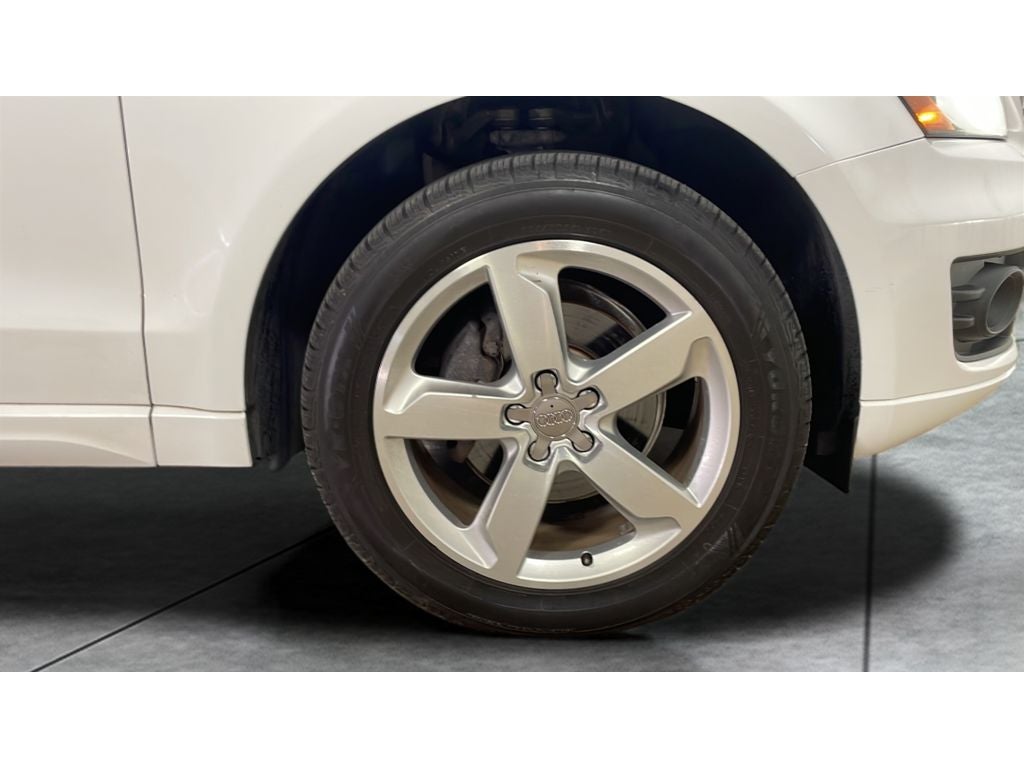 2011 Audi Q5 2.0T Premium Plus