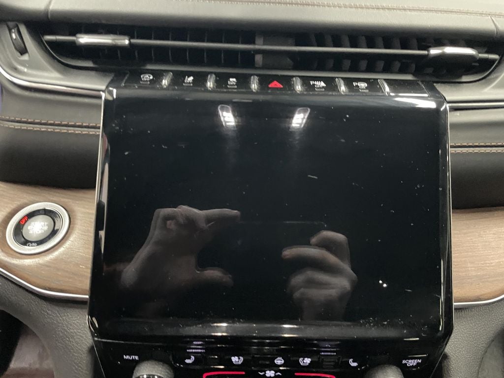 2022 Jeep Grand Cherokee L Summit