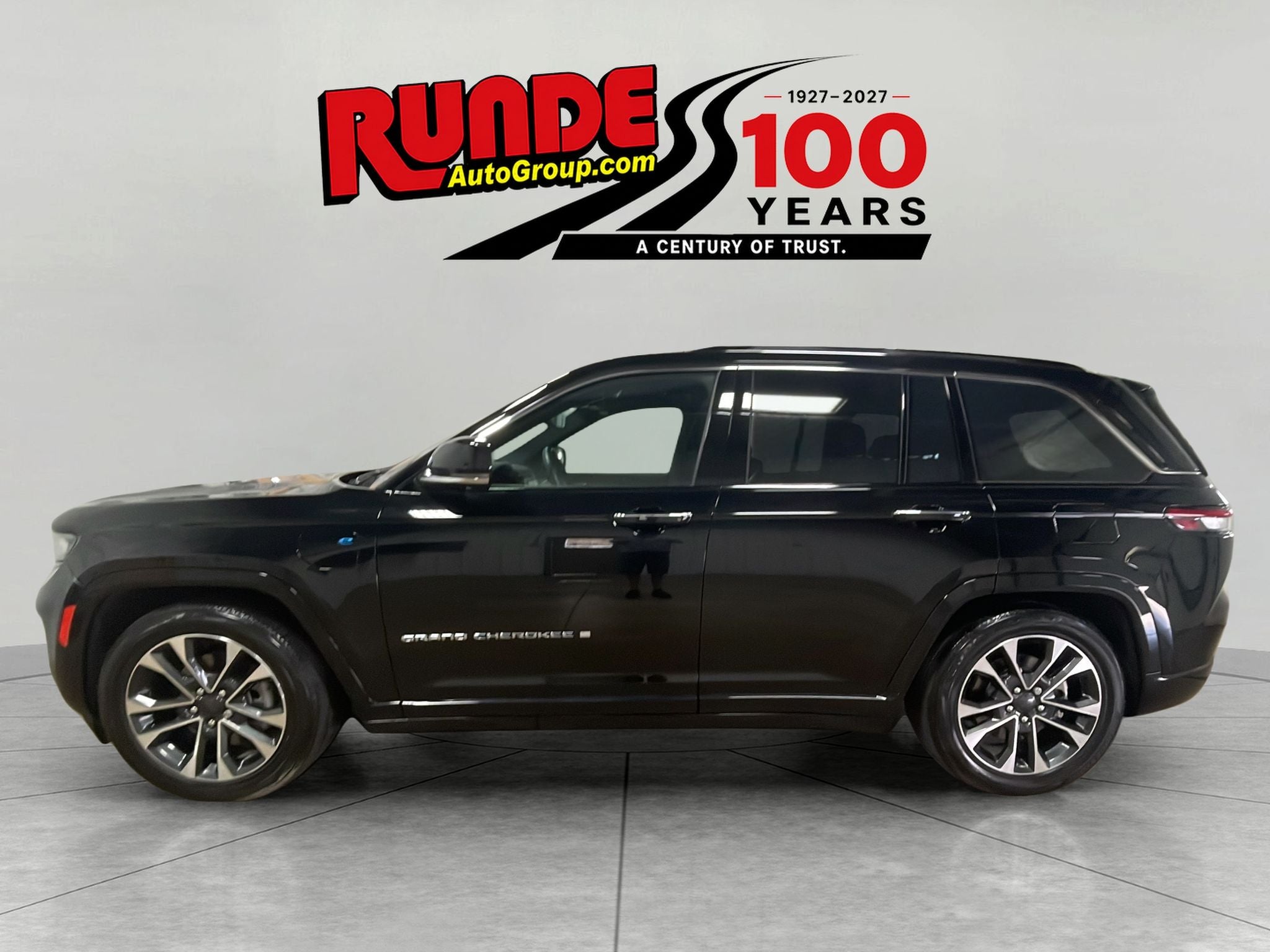 2022 Jeep Grand Cherokee 4xe Overland