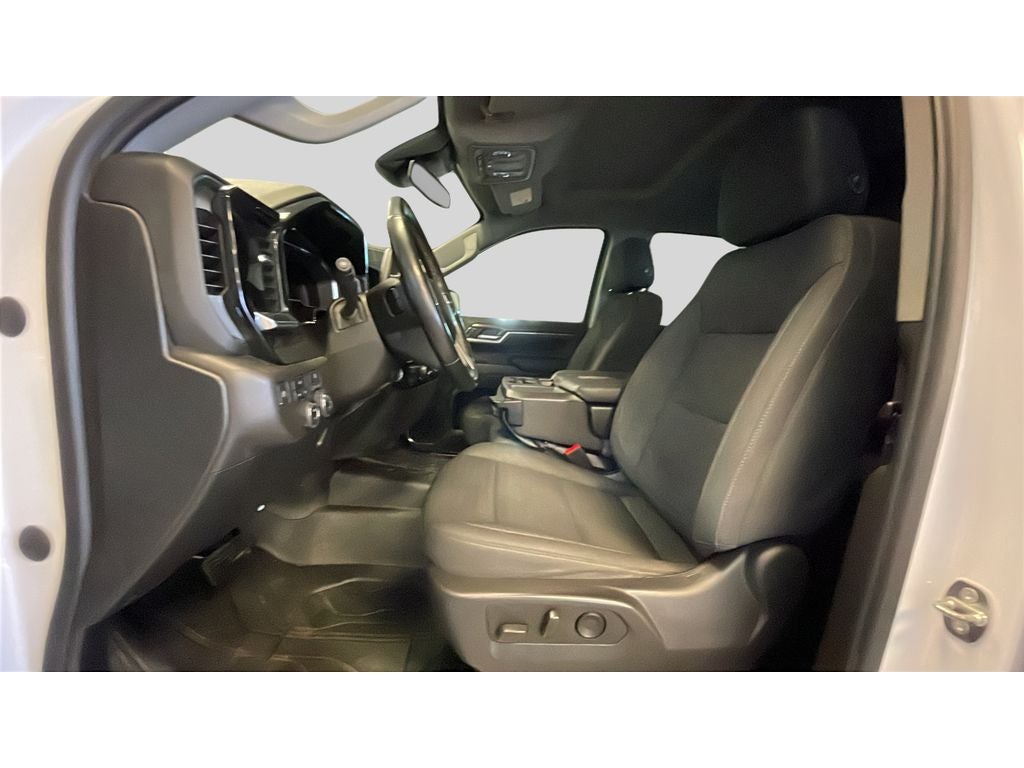2023 Chevrolet Silverado LT