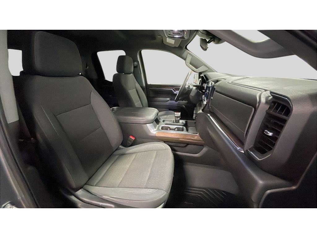 2023 Chevrolet Silverado LT