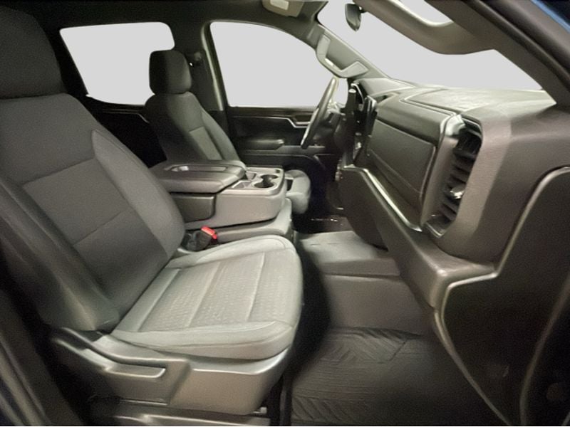 2023 Chevrolet Silverado LT