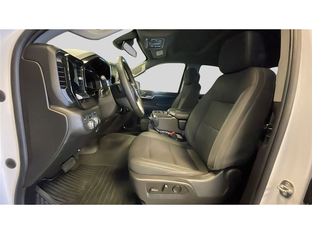 2023 GMC Sierra SLE