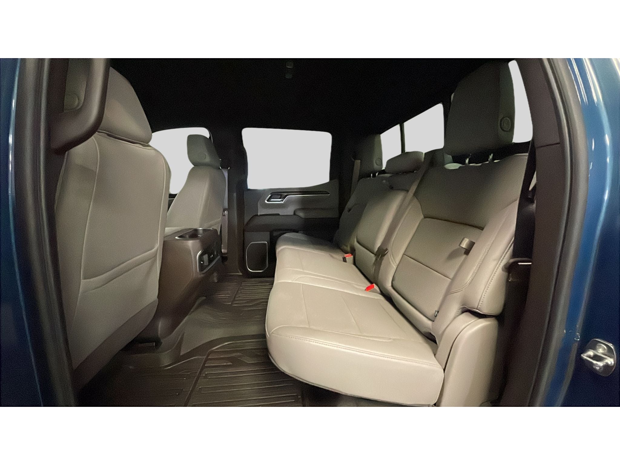 2024 GMC Sierra SLT