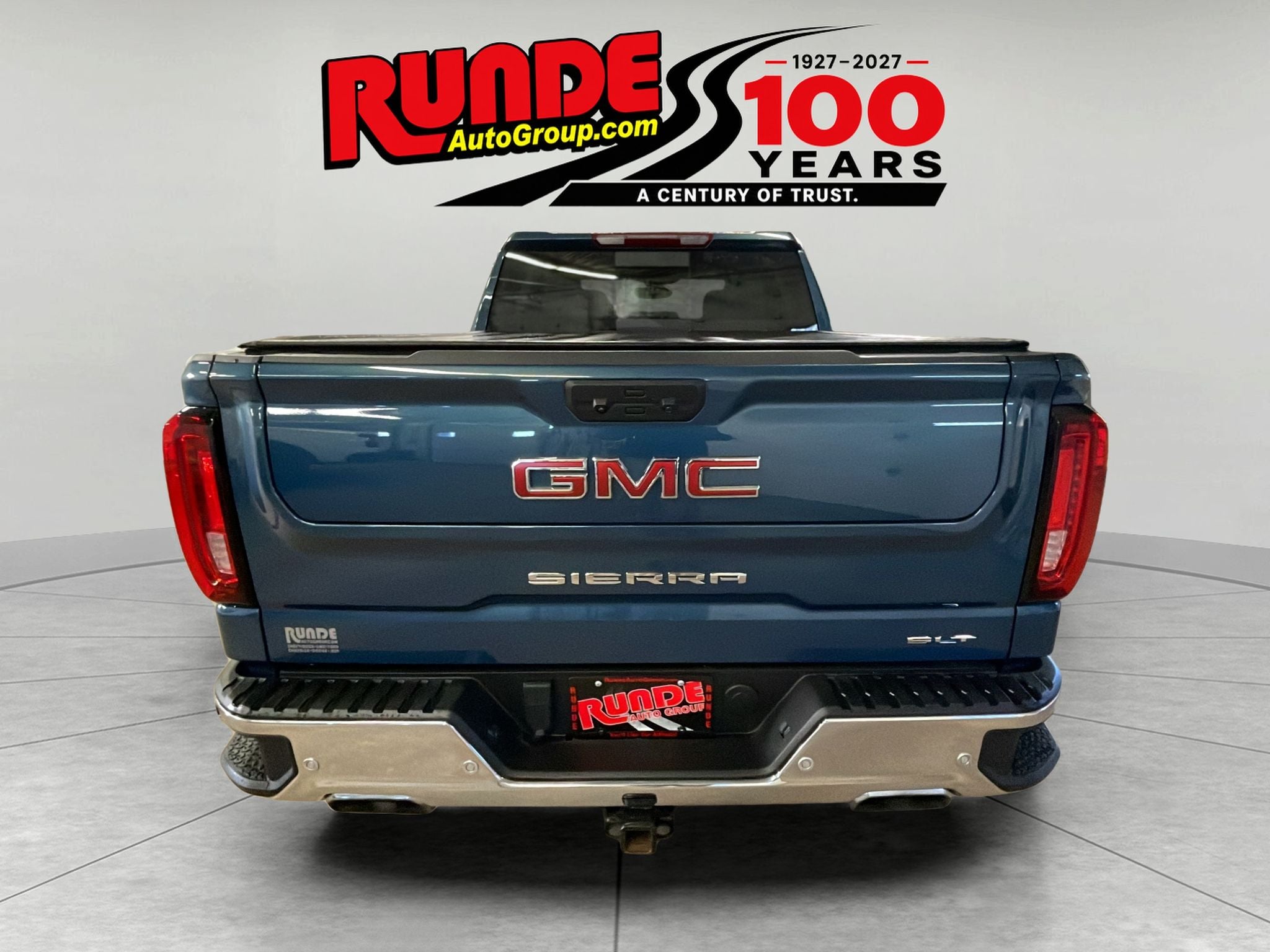 2024 GMC Sierra SLT