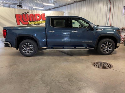 2024 GMC Sierra SLT