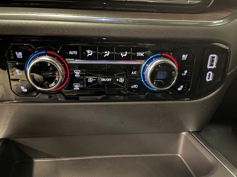 2024 GMC Sierra SLT