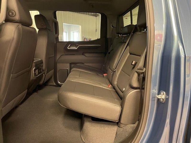 2024 GMC Sierra SLT