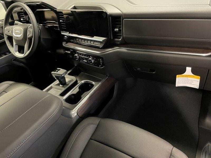 2024 GMC Sierra SLT