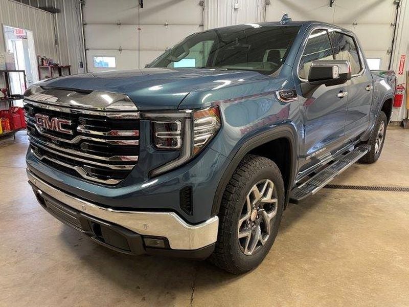 2024 GMC Sierra SLT