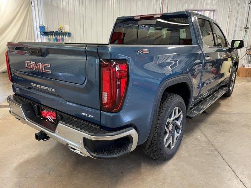 2024 GMC Sierra SLT