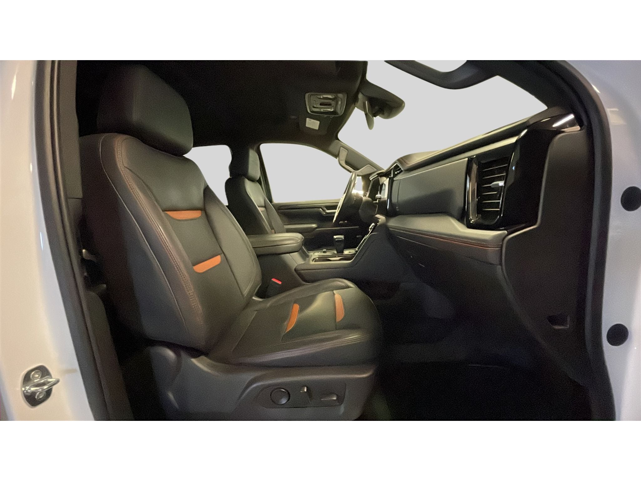 2023 GMC Sierra AT4