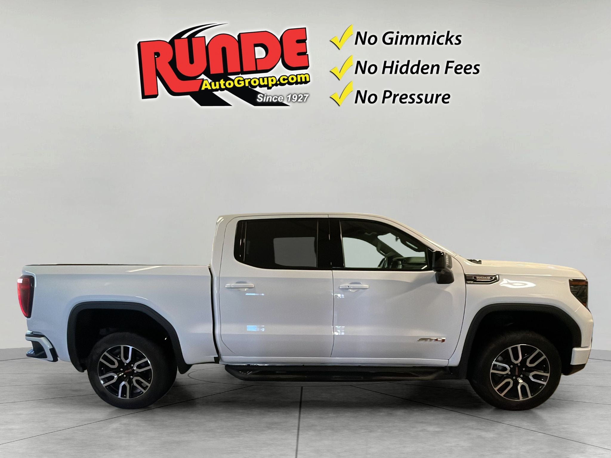 2023 GMC Sierra AT4