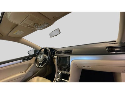2019 Volkswagen Passat 2.0T Wolfsburg Edition