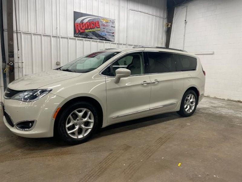 2019 Chrysler Pacifica Touring L Plus