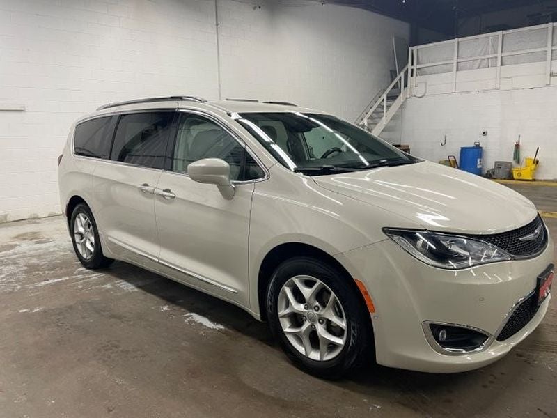 2019 Chrysler Pacifica Touring L Plus