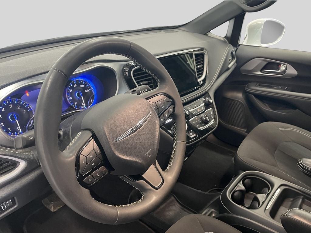 2022 Chrysler Pacifica Touring